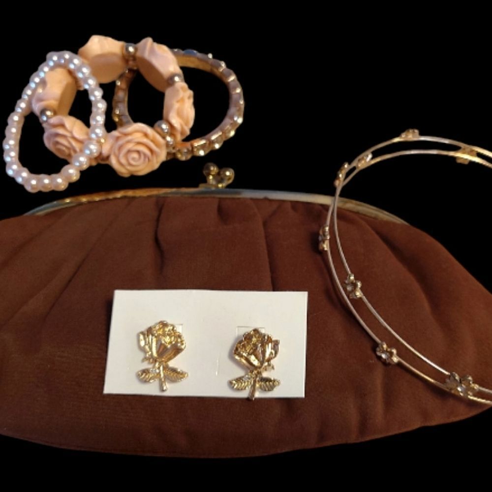 VTG Van Raalte Fabric Kiss Lock Clutch with 5 Jewelry Pieces Bundle Coquette